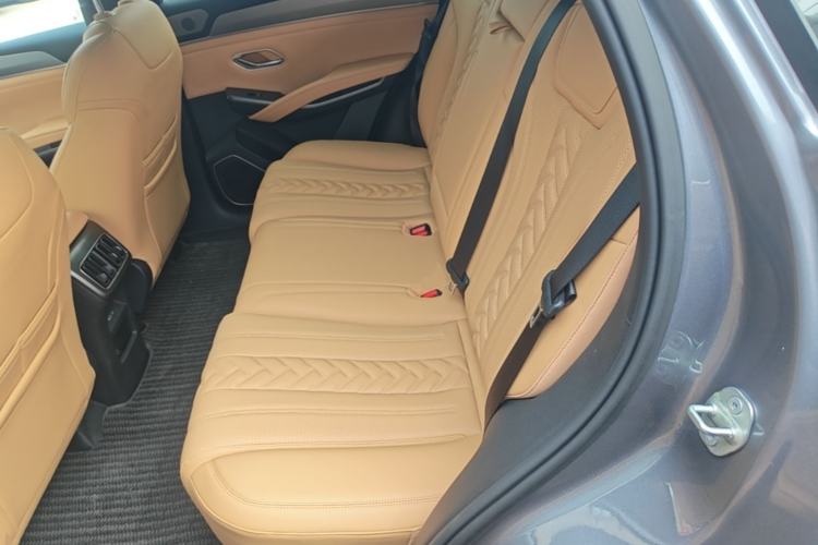 Used BYD Song L DM-i 2024 112 km Beyond Edition Left Rear Seat