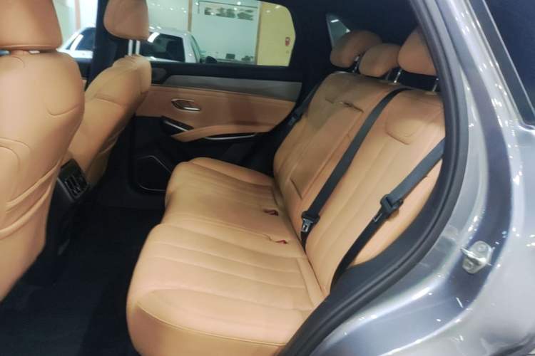 Used BYD Song L DM-i 2024 112 km Leading Edition Left Rear Seat