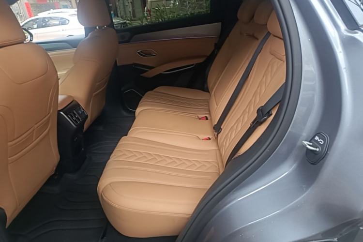 Used BYD Song L DM-i 2024 112 km Beyond Edition Left Rear Seat