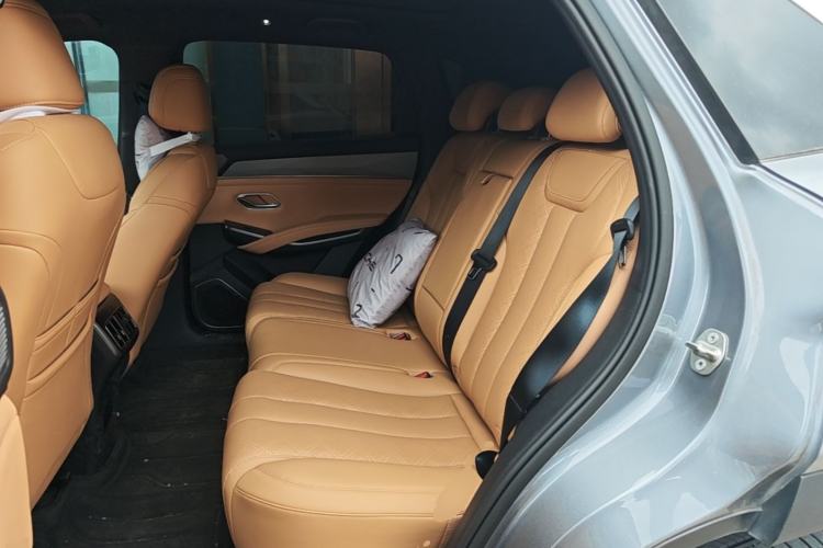 Used BYD Song L DM-i 2024 112 km Leading Edition Left Rear Seat