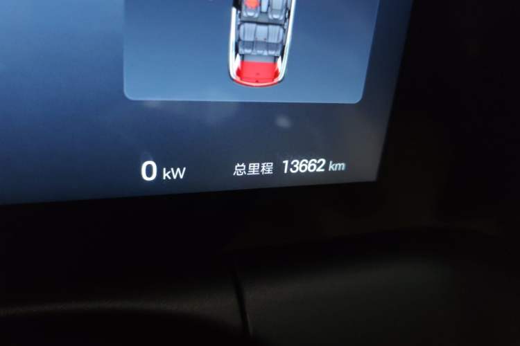 Used BYD Song L DM-i 2024 112 km Beyond Edition Odometer Close Up
