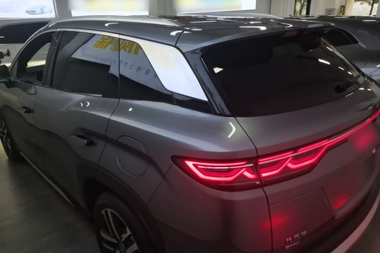 Used BYD Song L DM-i 2024 112 km Beyond Edition Rear Left 45 Deg