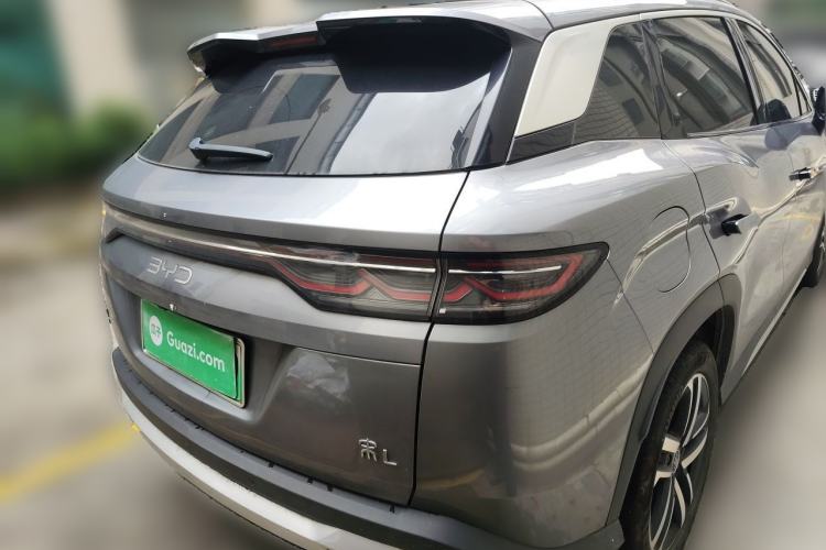 Used BYD Song L DM-i 2024 112 km Beyond Edition Rear Right 45 Deg