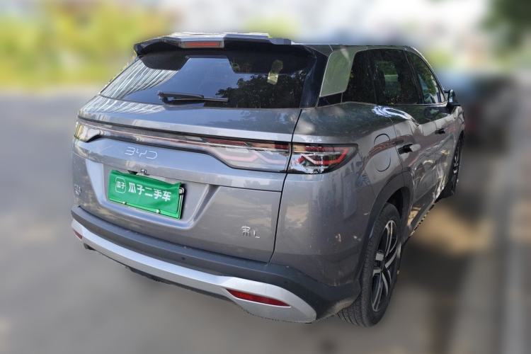 Used BYD Song L DM-i 2024 112 km Beyond Edition Rear Right 45 Deg