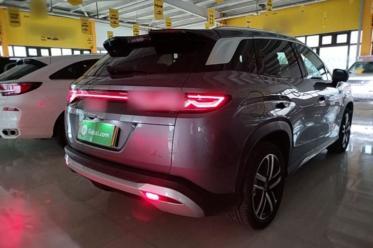 Used BYD Song L DM-i 2024 112 km Beyond Edition Rear Right 45 Deg