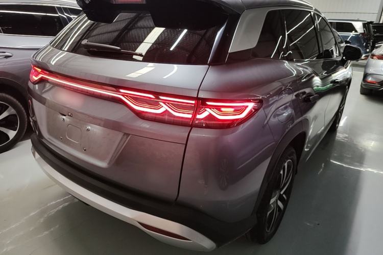 Used BYD Song L DM-i 2024 112 km Leading Edition Rear Right 45 Deg