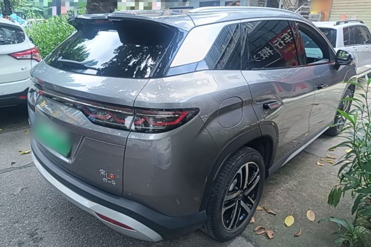 Used BYD Song L DM-i 2024 112 km Beyond Edition Rear Right 45 Deg
