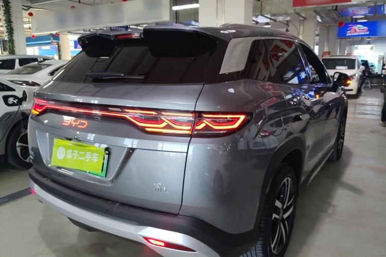Used BYD Song L DM-i 2024 112 km Leading Edition Rear Right 45 Deg