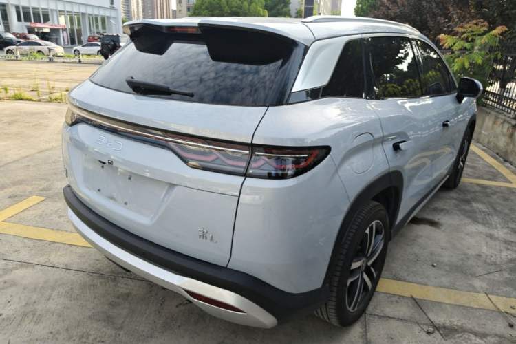 Used BYD Song L DM-i 2024 112 km Beyond Edition Rear Right 45 Deg