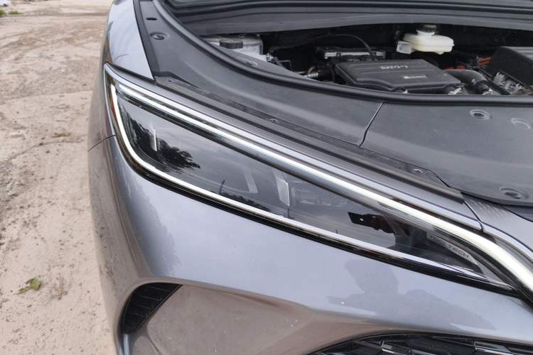 Used BYD Song L DM-i 2024 112 km Beyond Edition Right Front Headlight