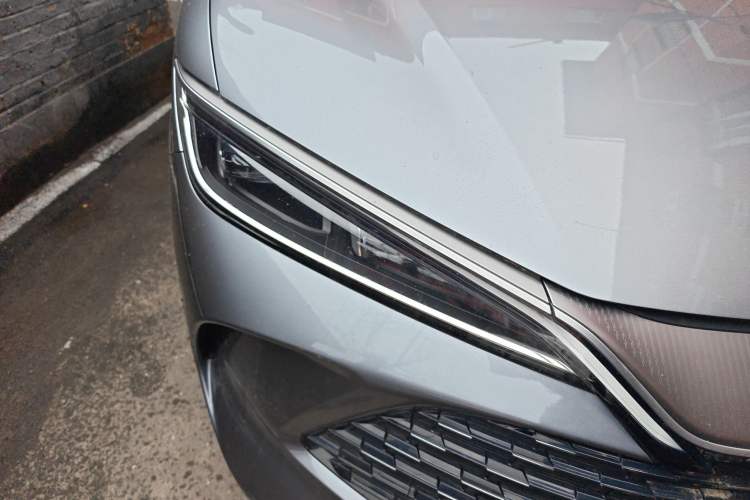 Used BYD Song L DM-i 2024 112 km Beyond Edition Right Front Headlight