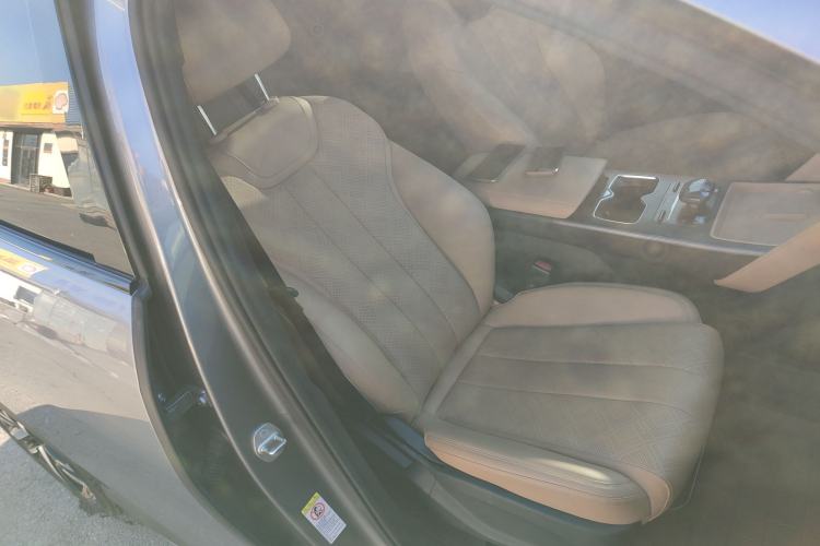 Used BYD Song L DM-i 2024 112 km Leading Edition Right Front Seat