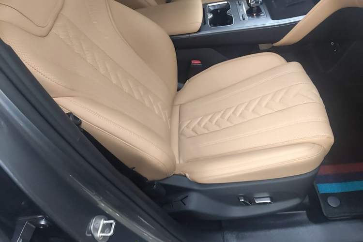 Used BYD Song L DM-i 2024 112 km Beyond Edition Right Front Seat
