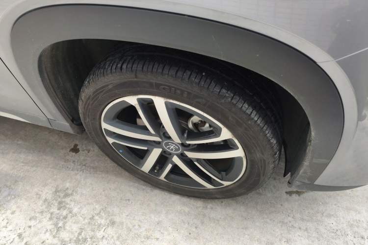 Used BYD Song L DM-i 2024 112 km Beyond Edition Right Front Wheel Hub