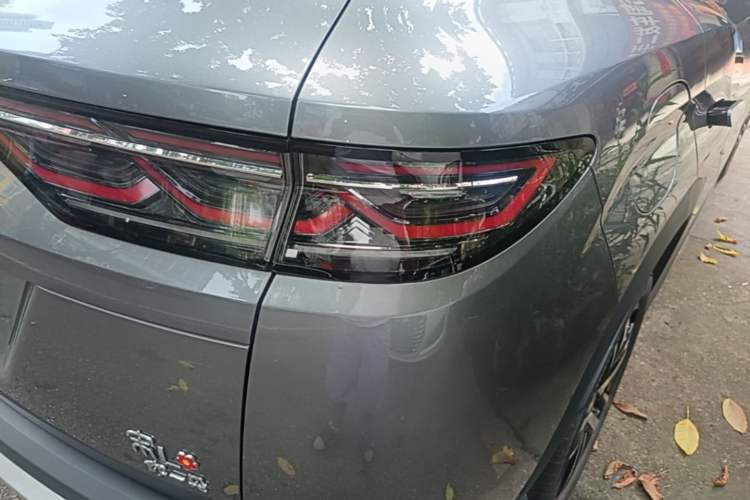 Used BYD Song L DM-i 2024 112 km Beyond Edition Right Rear Taillight