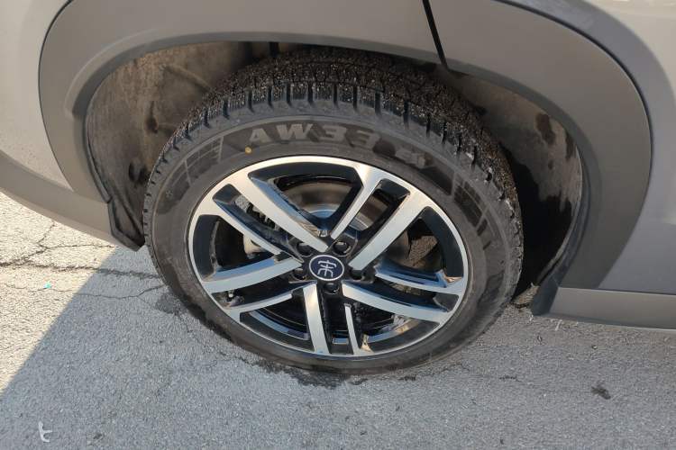 Used BYD Song L DM-i 2024 112 km Leading Edition Right Rear Wheel Hub