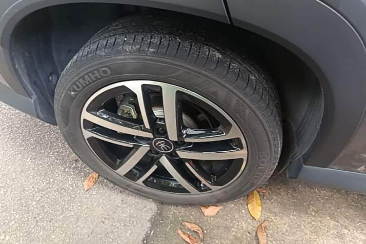 Used BYD Song L DM-i 2024 112 km Beyond Edition Right Rear Wheel Hub