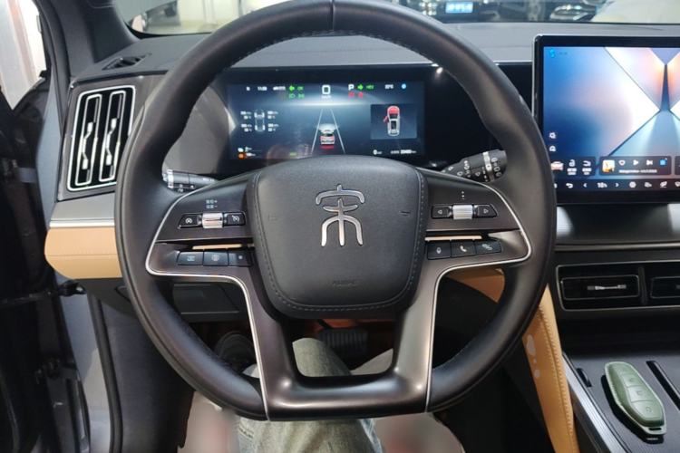 Used BYD Song L DM-i 2024 112 km Leading Edition Steering Wheel