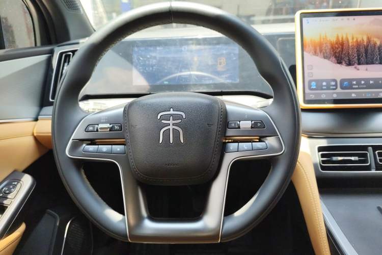 Used BYD Song L DM-i 2024 112 km Leading Edition Steering Wheel