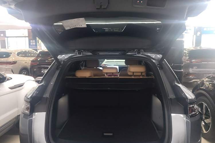Used BYD Song L DM-i 2024 112 km Beyond Edition Trunk