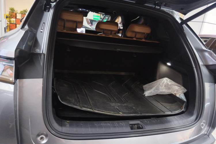 Used BYD Song L DM-i 2024 112 km Beyond Edition Trunk