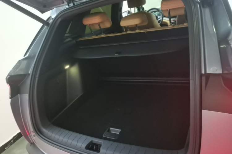 Used BYD Song L DM-i 2024 112 km Beyond Edition Trunk