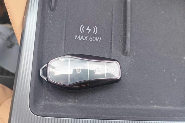 Used BYD Song L DM-i 2024 112 km Beyond Edition Vehicle Key