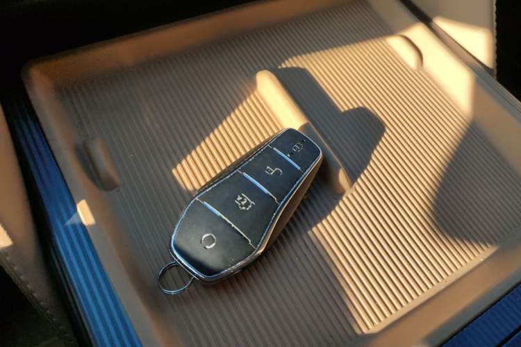 Used BYD Song L DM-i 2024 112 km Leading Edition Vehicle Key