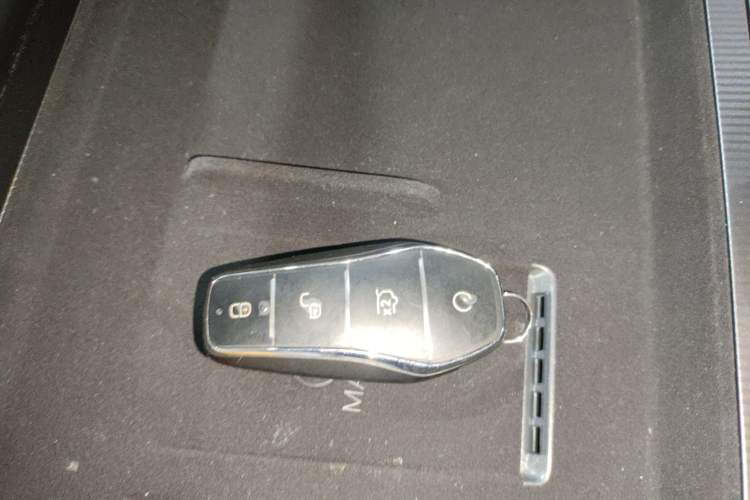 Used BYD Song L DM-i 2024 160km Beyond Edition Vehicle Key