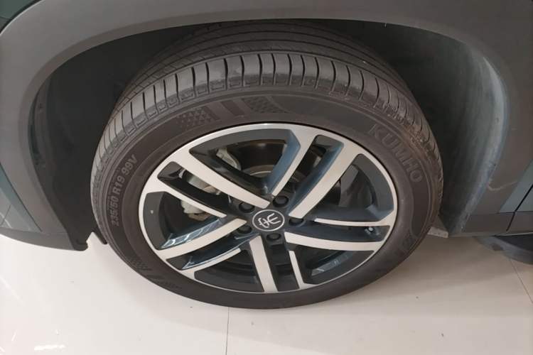 Used BYD Song L DM-i 2024 112 km Beyond Edition Left Front Wheel Hub
