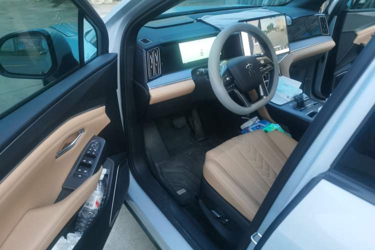 Used BYD Song L DM-i 2024 160km Beyond Edition Driver Seat