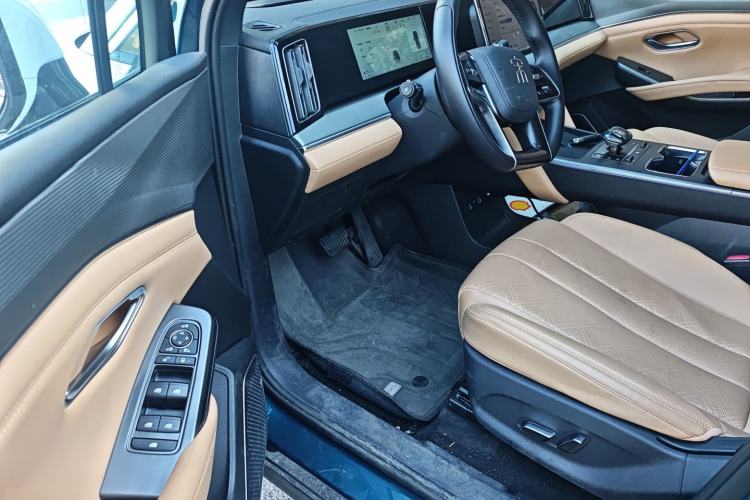 Used BYD Song L DM-i 2024 112 km Leading Edition Driver Seat