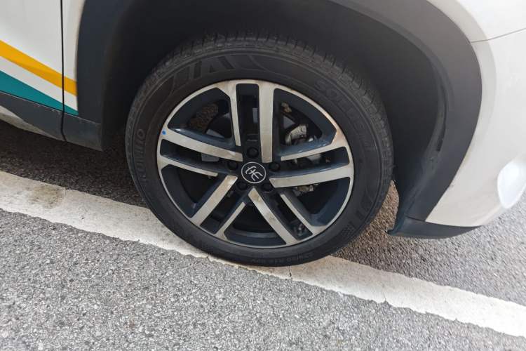 Used BYD Song L DM-i 2024 112 km Leading Edition Right Front Wheel Hub