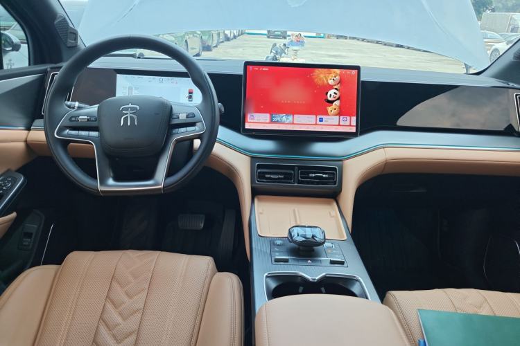 Used BYD Song L DM-i 2024 112 km Beyond Edition Center Console