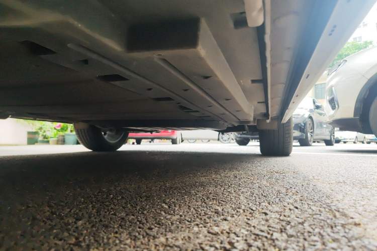 Used BYD Song L DM-i 2024 112 km Beyond Edition Chassis Front Left
