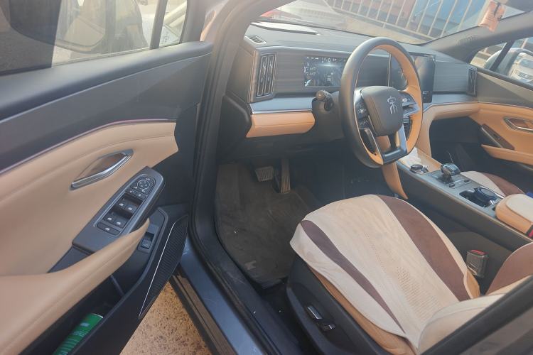 Used BYD Song L DM-i 2024 112 km Beyond Edition Driver Seat