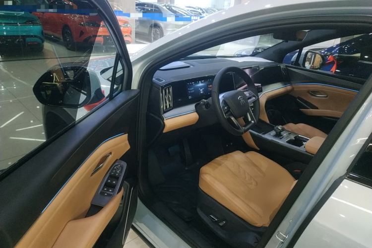 Used BYD Song L DM-i 2024 112 km Beyond Edition Driver Seat