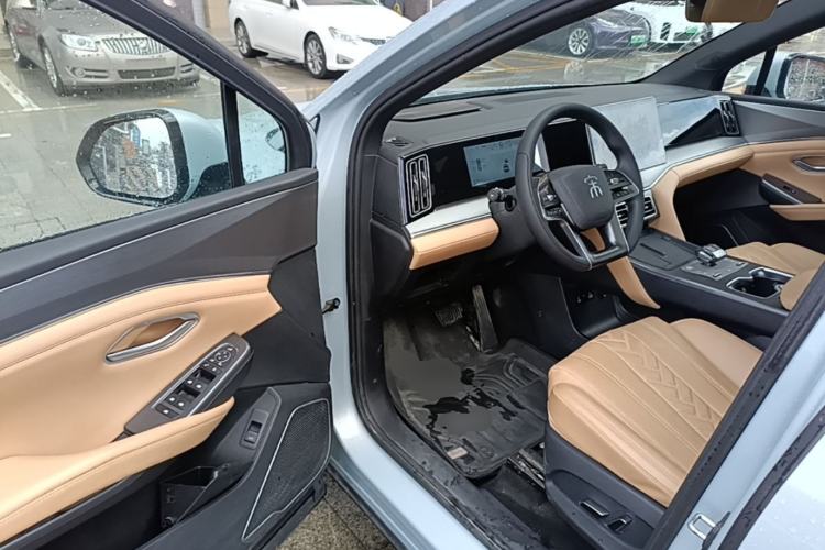 Used BYD Song L DM-i 2024 112 km Beyond Edition Driver Seat