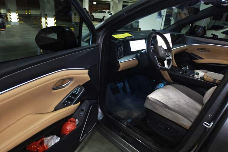 Used BYD Song L DM-i 2024 112 km Beyond Edition Driver Seat