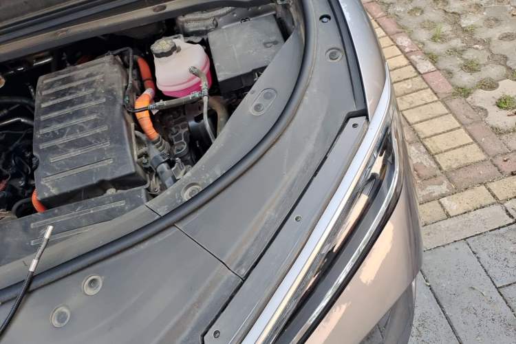 Used BYD Song L DM-i 2024 160km Beyond Edition Engine Bay Left