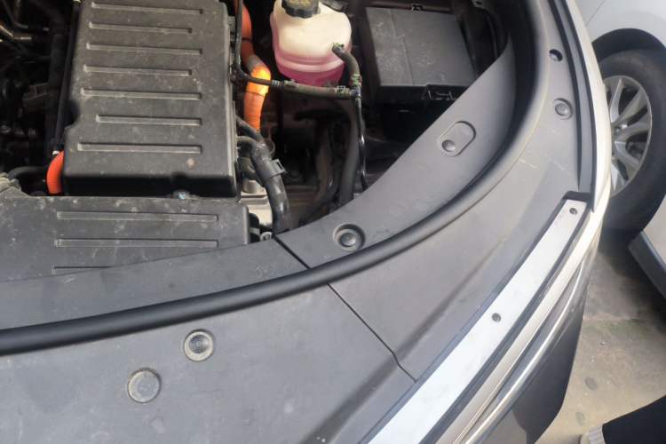 Used BYD Song L DM-i 2024 160km Beyond Edition Engine Bay Left