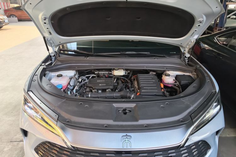 Used BYD Song L DM-i 2024 112 km Beyond Edition Engine Bay
