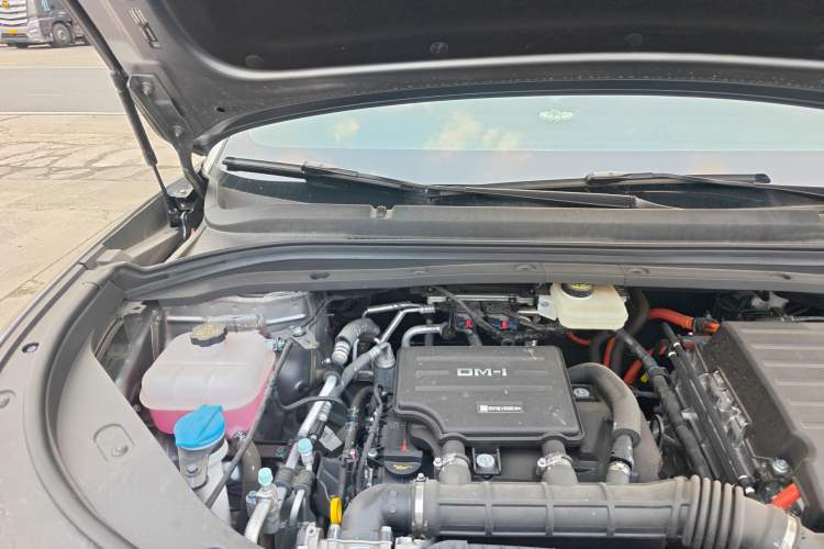 Used BYD Song L DM-i 2024 112 km Beyond Edition Engine Bay Right
