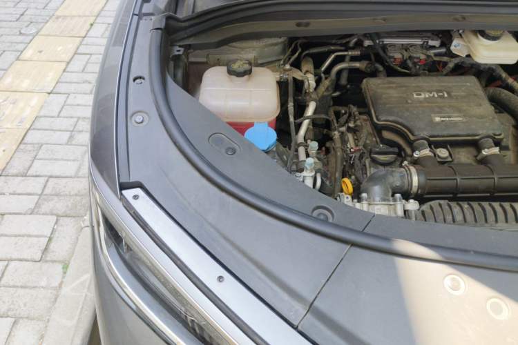 Used BYD Song L DM-i 2024 112 km Leading Edition Engine Bay Right