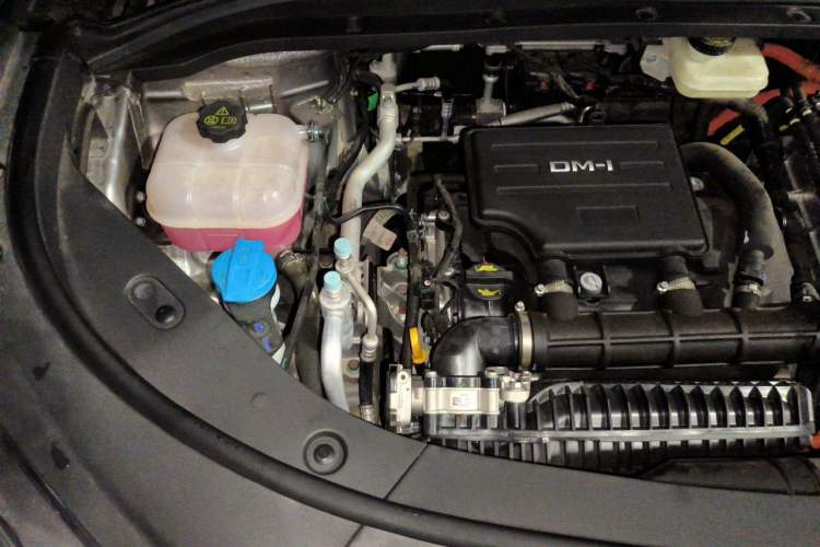 Used BYD Song L DM-i 2024 160km Beyond Edition Engine Bay Right