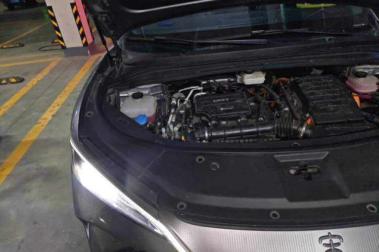Used BYD Song L DM-i 2024 112 km Beyond Edition Engine Bay Right