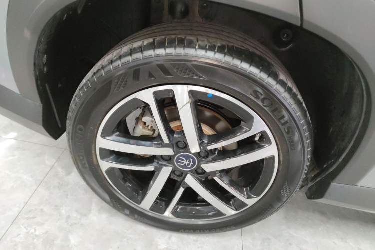 Used BYD Song L DM-i 2024 75km Leading Edition Exterior 5
