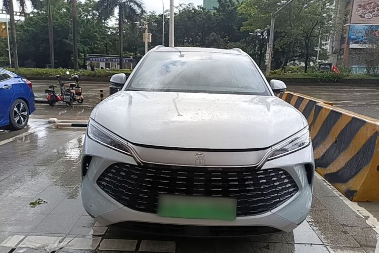 Used BYD Song L DM-i 2024 112 km Beyond Edition Front