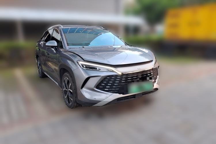 Used BYD Song L DM-i 2024 160km Beyond Edition Front Right 45 Deg