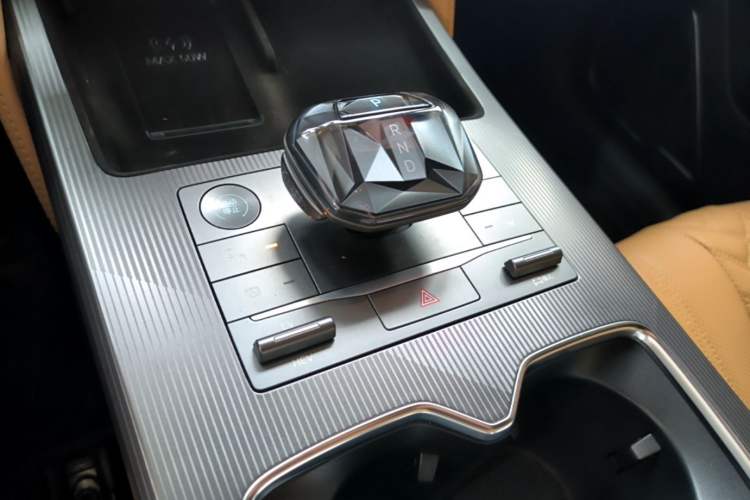 Used BYD Song L DM-i 2024 160km Beyond Edition Gear Lever